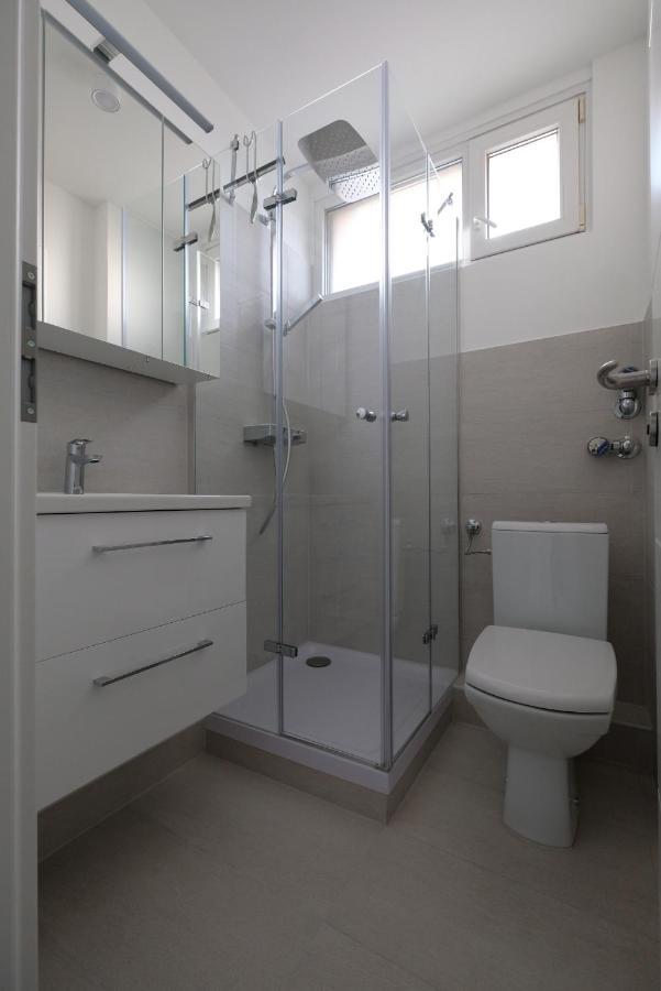 Port 1 - Exklusives City Apartment Бремерхафен Экстерьер фото